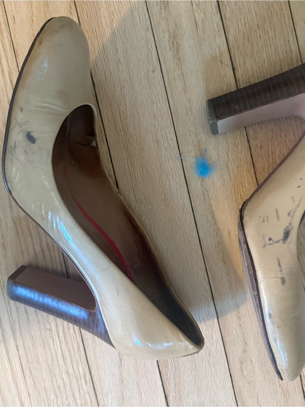 Coach Women's block heel almond toe pumps nude 9B